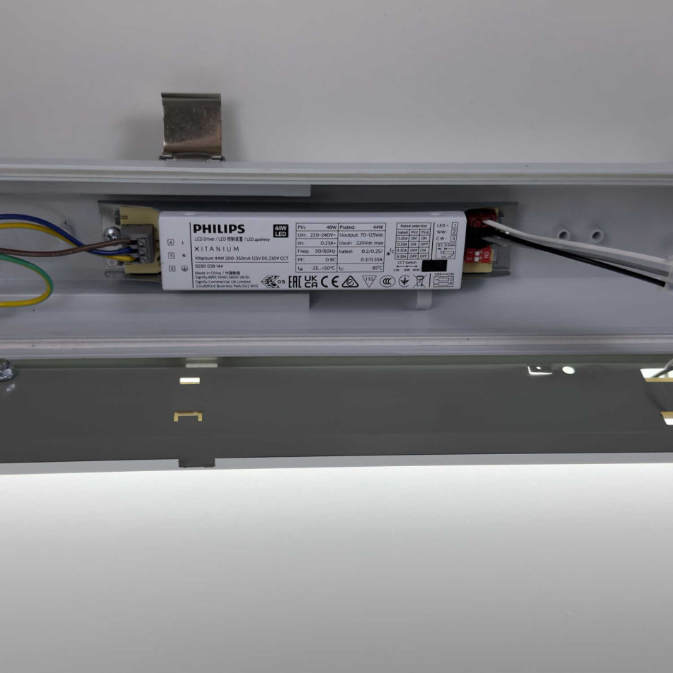 Вологозахищений лінійний світильник RAYFOR WL01 1500мм 50W 8000Lm 3CCT IP66 Philips 3р
